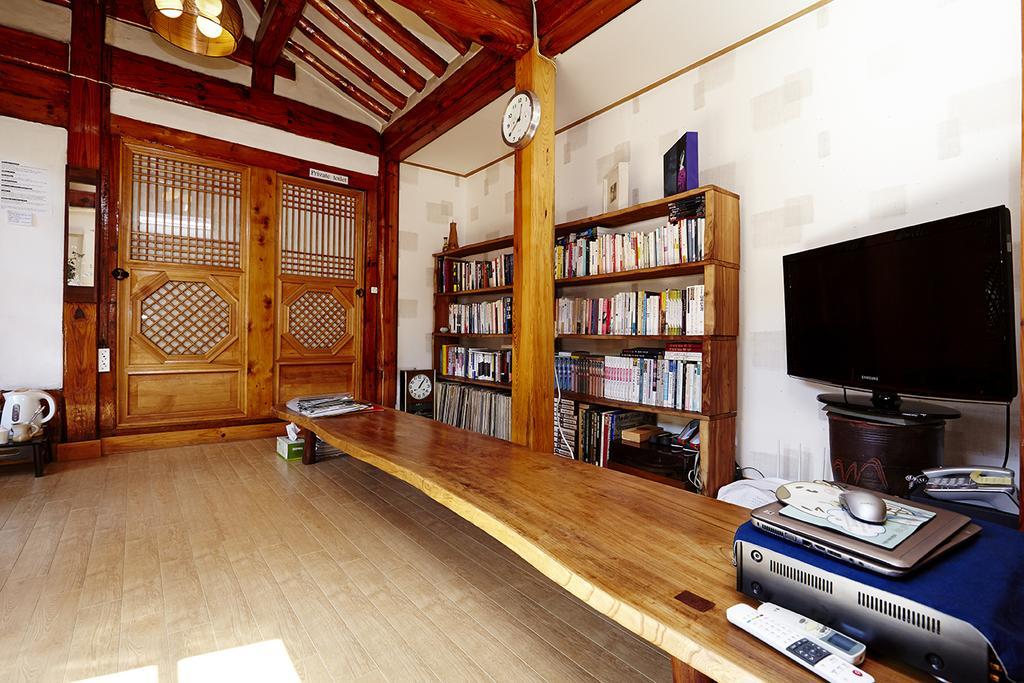Vine Hanok Guesthouse Szöul Kültér fotó